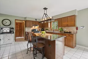 1902 Pine Meadow Ct, Gurnee, IL 60031 - Photo 11