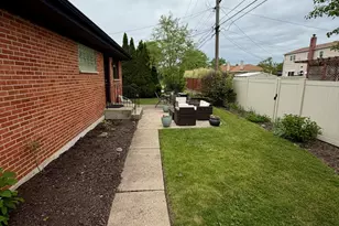 832 Leahy Circle, Des Plaines, IL 60016 - Photo 27