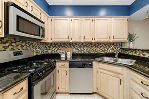 104 Thistle Ct, Schaumburg, IL 60194 - Photo 13