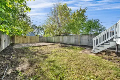 8611 S Kingston Avenue, Chicago, IL 60617 - Photo 29