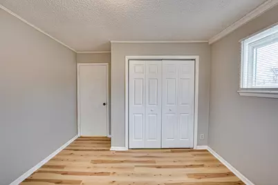 1015 N Broadway Street #D, Joliet, IL 60435 - Photo 11