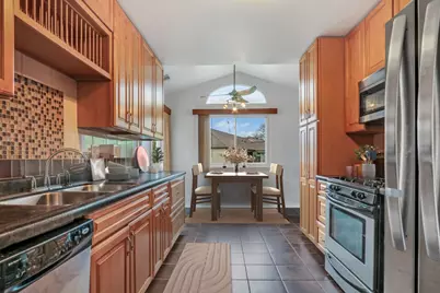 1395 Stratford Drive, Gurnee, IL 60031 - Photo 5