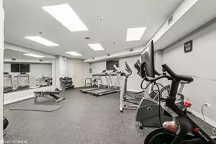 434 W Melrose St, Chicago, IL 60657 - Photo 15
