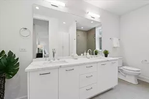 434 W Melrose St, Chicago, IL 60657 - Photo 13