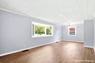 [Address not provided], Mundelein, IL 60060 - Photo 7