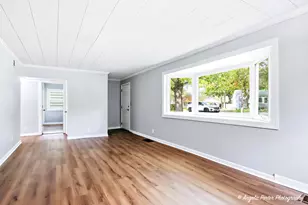 [Address not provided], Mundelein, IL 60060 - Photo 9