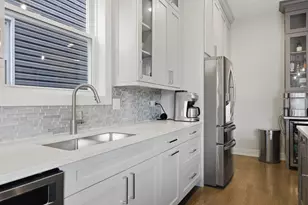 1310 Kenilworth Ave, Berwyn, IL 60402 - Photo 9