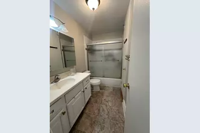 100 E Walton Street #14F, Chicago, IL 60611 - Photo 11
