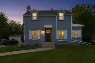 306 N Elmhurst Rd, Prospect Heights, IL 60070 - Photo 1