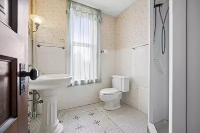 214 S State Street, Elgin, IL 60123 - Photo 21