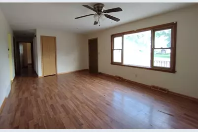 312 E 11th Street, Pecatonica, IL 61063 - Photo 7