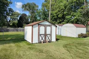 312 E 11th St, Pecatonica, IL 61063 - Photo 5