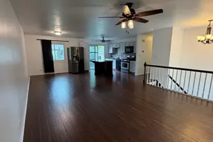 284 Hill Ave, Bartlett, IL 60103 - Photo 5