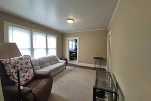 27 Baker St, Harrisburg, IL 62946 - Photo 3