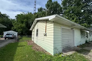 506 E Stevenson St, Yorkville, IL 62568 - Photo 11