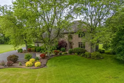 5420 Belmont Court, Libertyville, IL 60048 - Photo 1