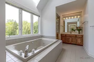 5420 Belmont Ct, Libertyville, IL 60048 - Photo 43