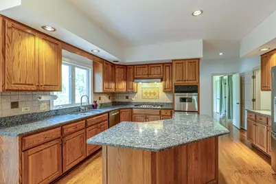 5420 Belmont Court, Libertyville, IL 60048 - Photo 25