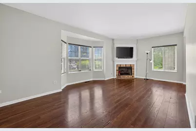 1051 Delta Drive, Elgin, IL 60123 - Photo 9