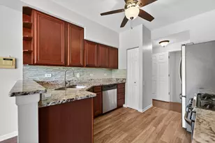 1051 Delta Dr, Elgin, IL 60123 - Photo 15