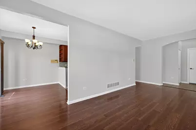 1051 Delta Drive, Elgin, IL 60123 - Photo 11