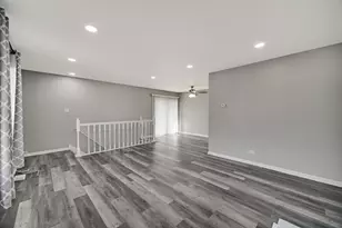 103 Red Barn Rd, Matteson, IL 60443 - Photo 9