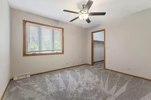 11716 S Black Forest Ln, Palos Park, IL 60464 - Photo 15