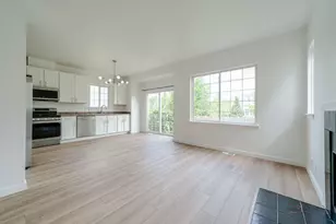 178 W Hampton Dr, Round Lake, IL 60073 - Photo 11