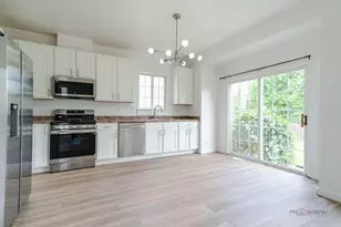 178 W Hampton Dr, Round Lake, IL 60073 - Photo 9