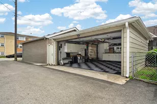 6602 W Montrose Ave, Harwood Heights, IL 60706 - Photo 35