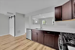 943 Four Seasons Blvd, Aurora, IL 60504 - Photo 9