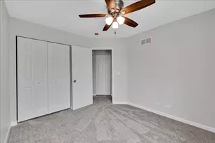 943 Four Seasons Blvd, Aurora, IL 60504 - Photo 13