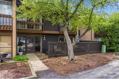 5936 Greenview Road #5936, Lisle, IL 60532 - Photo 1