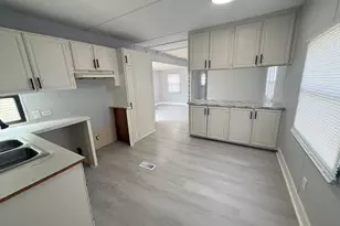 1712 S Dixie Hwy, Crete, IL 60417 - Photo 15