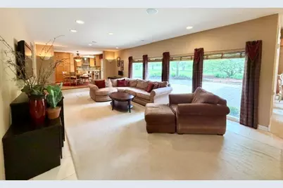 11N071 Johnstown Road, Elgin, IL 60124 - Photo 25