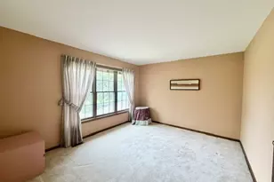 11N071 Johnstown Rd, Elgin, IL 60124 - Photo 71
