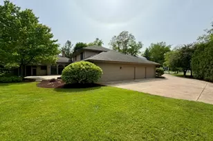 11N071 Johnstown Rd, Elgin, IL 60124 - Photo 87