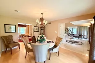 11N071 Johnstown Rd, Elgin, IL 60124 - Photo 7