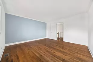 8610 Orchard Dr, Hickory Hills, IL 60457 - Photo 13