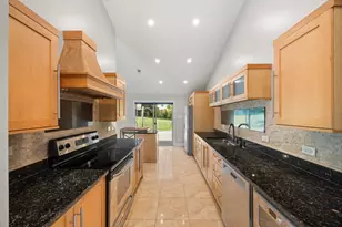 8610 Orchard Dr, Hickory Hills, IL 60457 - Photo 9