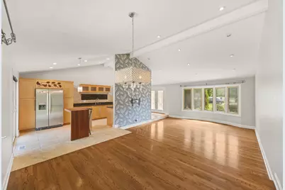 8610 Orchard Drive, Hickory Hills, IL 60457 - Photo 3