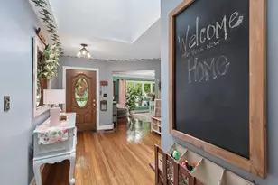 437 N Kevin Dr, Addison, IL 60101 - Photo 5