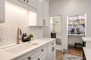 1940 N Cleveland Ave, Chicago, IL 60614 - Photo 15