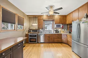 211 N Maple St, Grant Park, IL 60940 - Photo 7