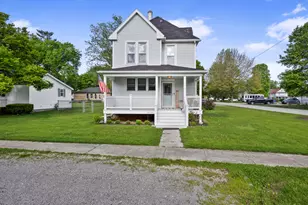 211 N Maple St, Grant Park, IL 60940 - Photo 27