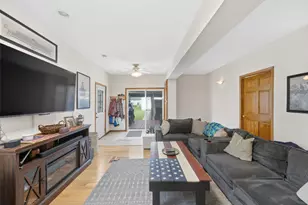 211 N Maple St, Grant Park, IL 60940 - Photo 5