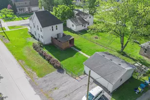 211 N Maple St, Grant Park, IL 60940 - Photo 21