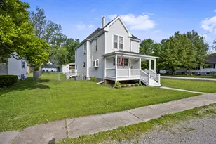211 N Maple St, Grant Park, IL 60940 - Photo 29