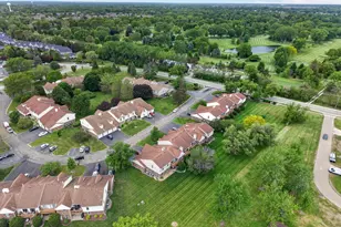 829 Chasefield Ln, Crystal Lake, IL 60014 - Photo 25