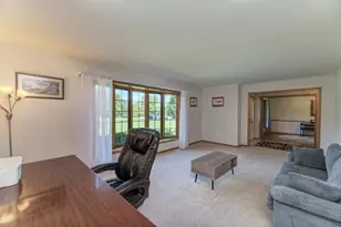 24031 S Schoolhouse Rd, Manhattan, IL 60442 - Photo 9